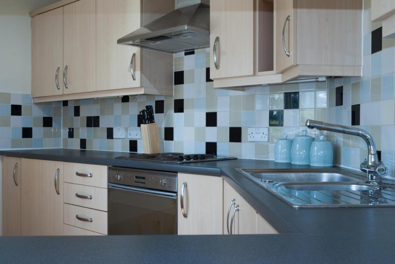 Chestnut Contractor Stays Wellingborough Exterior foto